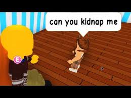 Salta corre y busca escapar del chef de las pizzas. Roblox Adopt Me Funny Moments 2 Best Edit Youtube Funny Moments Roblox Funny