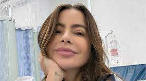 Lara Worthington set to arrive in Sydney with her two children