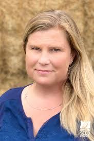 Colette Ferris's Instagram, Twitter & Facebook