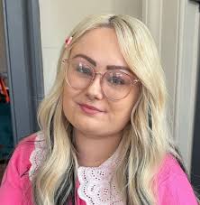 Skin Care Professionals in Cowplain, HAM, Gb