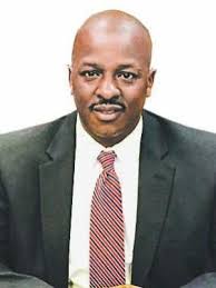 Judge: Elmore Superintendent can run as independent