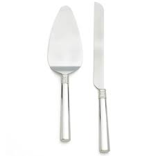 The timeless elegance of vera wang graces this cake knife and server set in silver plate and stainless steel. Wedgwood With Love Cake Knife Server Bloomingdale S