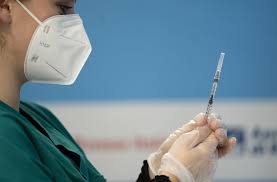 Alaska in march became the first state in the country to open vaccine eligibility to anyone 16 and older who lives or works in the state. Nel Lazio Il 22 E 23 Maggio Nuovo Open Day Per Vaccini Agli Over 40 Dire It