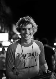 My Only Regret Is That Evan Peters Wasn T In Season 3 Of American Horror Story As Much As I Evan Peters American Horror Story Evan Peters American Horror Story