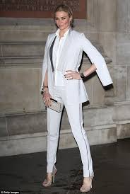 Https Www Dailymail Co Uk Femail Article 3018733 Plus Size Writer Overcame Eating Disorder Reveals Embracing Phrase Fat Sheds Clothes New Body Image Campaign Html 2015 03 31t10 32 29z Yearly 0 7 Https I Dailymail Co Uk I Pix 2015 03 30 23 View the daily youtube analytics of sundy jules and track progress charts, view future predictions, related channels, and track realtime live sub sundy jules. daily mail