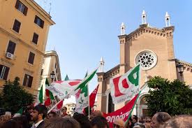 No agenzie roma centro in zona san lorenzo, in via dei sabelli, a pochi passi dalla facoltà di psicologia e dalla città universitaria, privato vende appartamento in edificio storico posto al. Pd San Lorenzo Roma Reviews Facebook