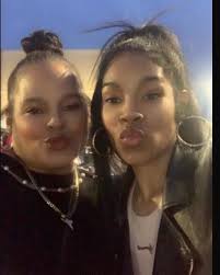 Gina Saunders (@ginamonigue) • Instagram photos and videos