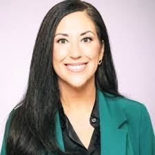 Kimberly Roundtree's Instagram, Twitter & Facebook