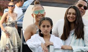 Contact jennifer lopez on messenger. Jennifer Lopez Stuns At Horse Track Alongside Fiance Alex Rodriguez And The Kids Daily Mail Online