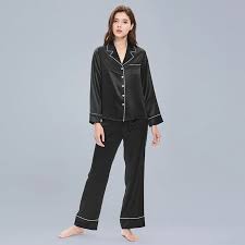 Black And White Striped Silk Pajamas Luxurious Double Layered Seamless Women Silk Pajama Set In 2020 Black Silk Pajamas Pajama Set Striped Pyjamas