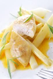 Serviervorschlag Fur Gedampfter Spargel Mit Huhnchen Und Orangen Vanille Butter Hauptspeise Rezepte Lebensmittel Essen