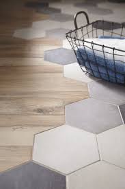 Les Sols Mixent Les Matieres Idee Carrelage Deco Salle De Bain Sol Salle De Bain