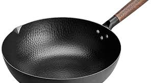Amazon Com Authentic Hand Hammered Wok Pan Uncoated 12 5in Flat Bottom Wok Chinese Iron Pot Suitable For Induction Cooker Elect In 2020 Wok Carbon Steel Wok Best Wok