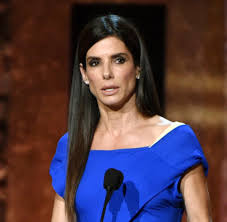#hollybollygossipssandra bullock sexiest photos| hot pictures of sandra bullock proves that she hasn't aged a dayplease don't forget to subscribe hollybolly. Sandra Bullock Aktuelle News Bilder Zur Schauspielerin Welt