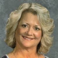 Lori Vinyard's Instagram, Twitter & Facebook