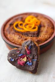 Gateau Poire Amande Au Coeur Chocolat Pour Une St Valentin Vegane Sans Gluten Video Gateau Poire Amande Gateau Au Poire Poire Amande