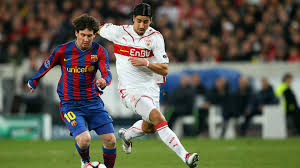 Barcelona scored 39 and 128 shots on goal. Video Messi Vs Lehmann Barcelona Wird Zum Alptraum Fur Den Vfb Stuttgart Goal Com