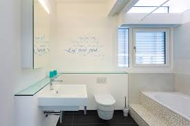 Betonfliesen fliesen encaustic badewanne fliesen badezimmerfliesen bodenheizung zementfliesen badezimmerideen. Helles Badezimmer Fliesen Badewanne Waschbecken C