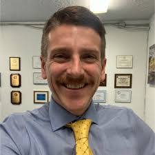 Eric Henao's Instagram, Twitter & Facebook