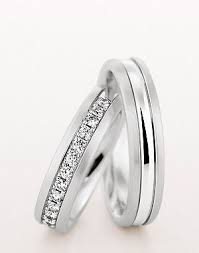 Busquen los mejores anillos de matrimonio. Tiffany Gold Churumbela Buscar Con Google Anillos De Casados Anillos De Boda Anillos De Boda Originales