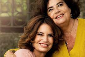 She has children named dinis maria and carlota maria with carrilho. A Mae De Barbara Guimaraes Faz Anos E A Apresentadora Assinala A Data