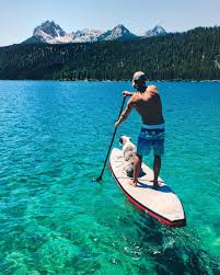 It S Time To Head Back To The Mountains Where The Lake Water Is So Fresh You Can Drink It Paddle Boarding Pictures Lake Water Sawtooth Mountains