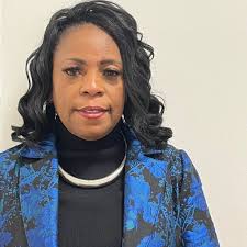 Jackson Public Schools extends its heartfelt condolences to the family,  loved ones, and school communities of Lashonda Edwards Carter, a beloved  kindergarten teacher at Wilkins Elementary and former educator at Clausell  Elementary.