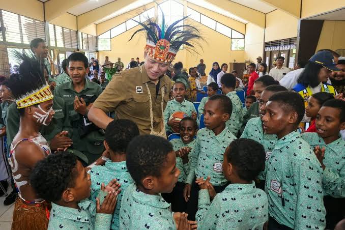 Menko AHY Dorong Percepatan Pembangunan Papua agar Tidak Tertinggal