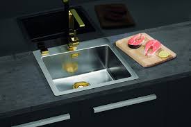Glass door cupboards, on the other hand, are very useful when you want to see the location of the product that you are reaching for. We Present The Trends In The Kitchen For 2021 Alveus