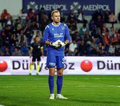 Mert günok, 32, from turkey istanbul basaksehir fk, since 2017 goalkeeper market value: Basaksehir In En Istikrarlisi Mert Gunok