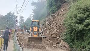 Himachal Weather: Many Roads Including Two Nhs Closed Due To Landslides, It  Will Rain For Seven Days - Amar Ujala Hindi News Live - Himachal Weather: भूस्खलन से दो एनएच सहित 376 सड़कें