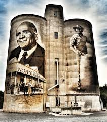 Tim Bowtell In Saint James Victoria Australia 2019 Street Art Graffiti Art Street Art