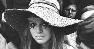 Mural Cultural: Sexta Sexy: Alice Ormsby-Gore