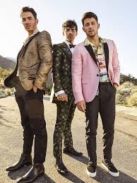 Jonas Brothers Set To Ring In 2020 At The Legendary Fontainebleau Miami Beach Jonas Brothers Fontainebleau Miami Beach Fontainebleau Miami