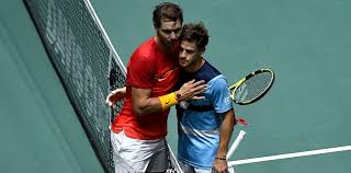 Watch the highlights of the great match between rafael nadal and diego sch. El Peque Vs Su Bestia Negra