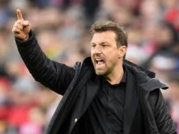 In this episode we will review knx usb interface 332 from weinzierl. Vfb Stuttgart Trainer Markus Weinzierl Stichelt Gegen Sv Sandhausen Sv Sandhausen