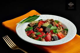 Se adauga amidonul amestecat cu 2 linguri de apa rece. Piept De Curcan Cu Legume È™i LeurdÄƒ Toman Diet Romania