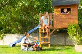Spielplatz Fur Kinder Im Garten Gardomat