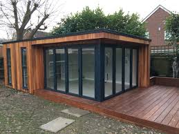 If you want extra room, then most people buy a conservatory or an extension. An Essex Couple Got Their Dream Garden Room For 41k Homify Contemporary Garden Rooms Garden Room Backyard Office