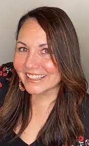 Eve Brewster's Instagram, Twitter & Facebook