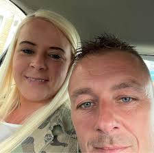 Hi guys so looking at tenerife next year, honest opinions without breaking  group rules ! Calloa Salvaje, is there much there in the town please?  Shops, restaurants, bars etc, like to walk