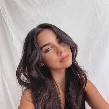 Try ash shades like ash blonde or ash brown. Aide Medicenaide Fotos Y Videos De Instagram Aesthetic Hair Hair Inspiration Hair Styles