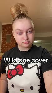 Evelyn Britt's Instagram, Twitter & Facebook