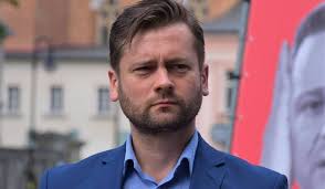To jest rozgrywka w ramach zjednoczonej prawicy, kto komu utrze nosa i pokaże, kto jest bardziej sprawczy. Jaroslaw Gowin Artykuly Polskatimes Plus