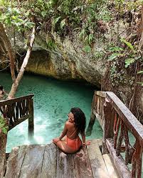 You could say that there are three distinct zones that make up what people commonly refer to as tulum. Foto Inspiracao Em Tulum Grand Cenote Instagram Camilanunees Viagem Para O Mexico Viagem Mexico Fotografia De Cachoeira