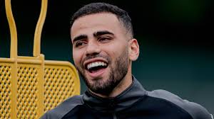 Fenerbahçe'nin transfer listesindeki isimlerden biri olduğu iddia edilen oussama tannane'nin biyografisi, sarı lacivertli takımın taraftarları tarafından. Opgebloeide Tannane Ben Geen Voetballer Om De Lieve Schoonzoon Uit Te Hangen Nos