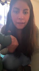 También le gusta dormir como a su mamá #embarazo #pregnancy #babybump ...