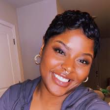 Can anyone recommend a hair stylist that specializes in curly hair?