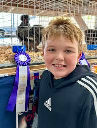 I NEED 100 PEOPLE TO SAY (YUMMY) PLEASE. THANKS 🥰 Garlic Butter Chicken  Ingredients: 4 boneless, skinless chicken breasts 1 ½ tablespoons minced  garlic (4 cloves) 1 tablespoon olive oil Salt and