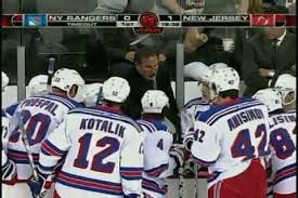 Browse latest funny, amazing,cool, lol, cute,reaction gifs and animated pictures! Hockey Gif Find On Gifer